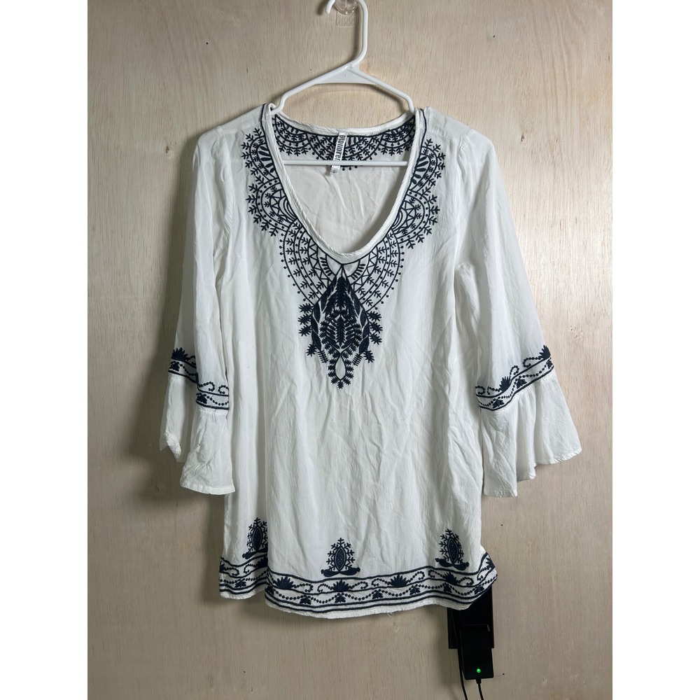 Monoreno Tunic Womens Small White Navy Excellent Boho‎ Embroidered Bell Sleeve